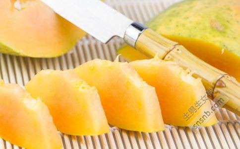 孕妇可以吃哈密瓜吗 产妇可以吃哈密瓜吗 哈密瓜的营养价值