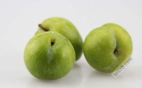 孕妇可以吃李子吗 产妇可以吃李子吗 李子的营养价值