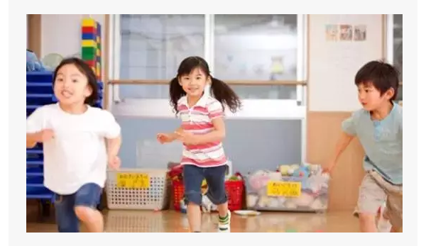 25个学生23个班干,每个孩子都需要班级融入感